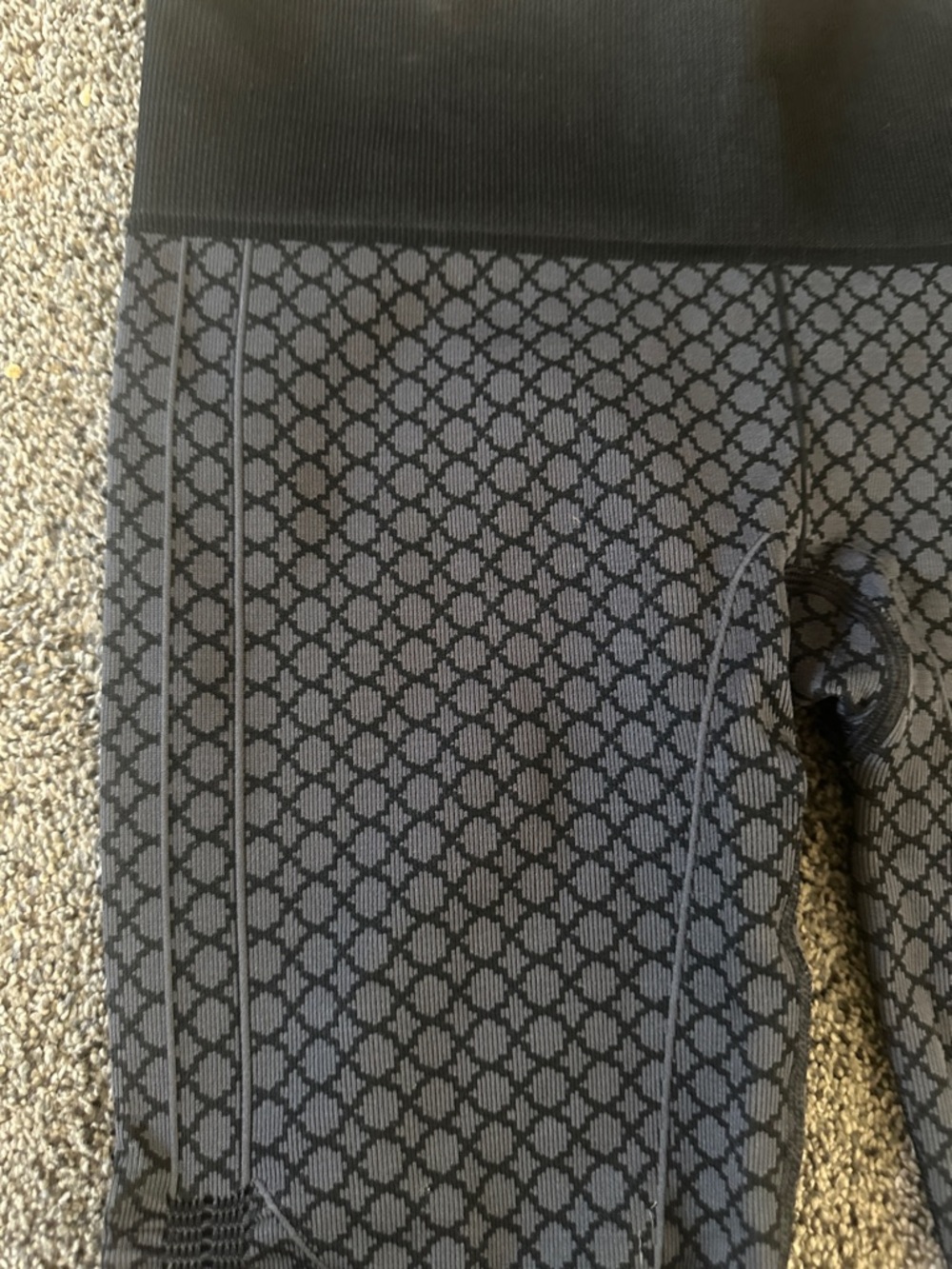 lululemon athletica In The Flow" Crop II. - Picture 3 of 10